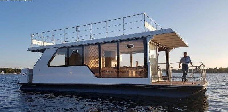 Modernes Hausboot