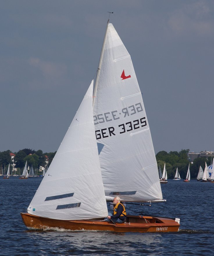Beliebt, regatta- und tourentauglich: der Zugvogel - hier die Schwertversion ohne Punkt im Segellogo