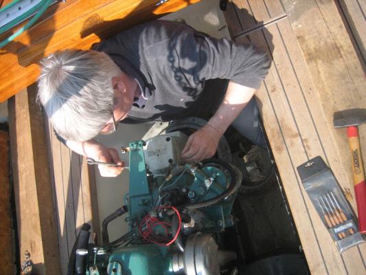 K&uuml;mmern Sie sich um die Technik Ihres gebrauchten Bootes - auch mit dem gelegentlichen Wechsel der Saildrive Manschette